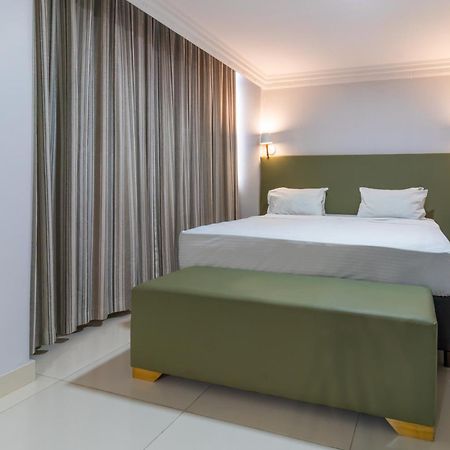 Umuarama Plaza Hotel By Castelo Itaipava Goiânia Eksteriør billede