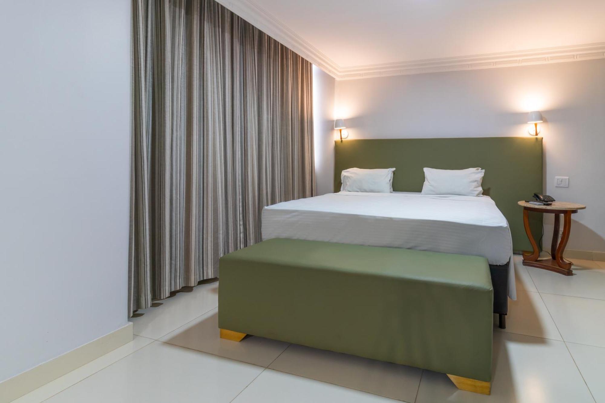 Umuarama Plaza Hotel By Castelo Itaipava Goiânia Eksteriør billede