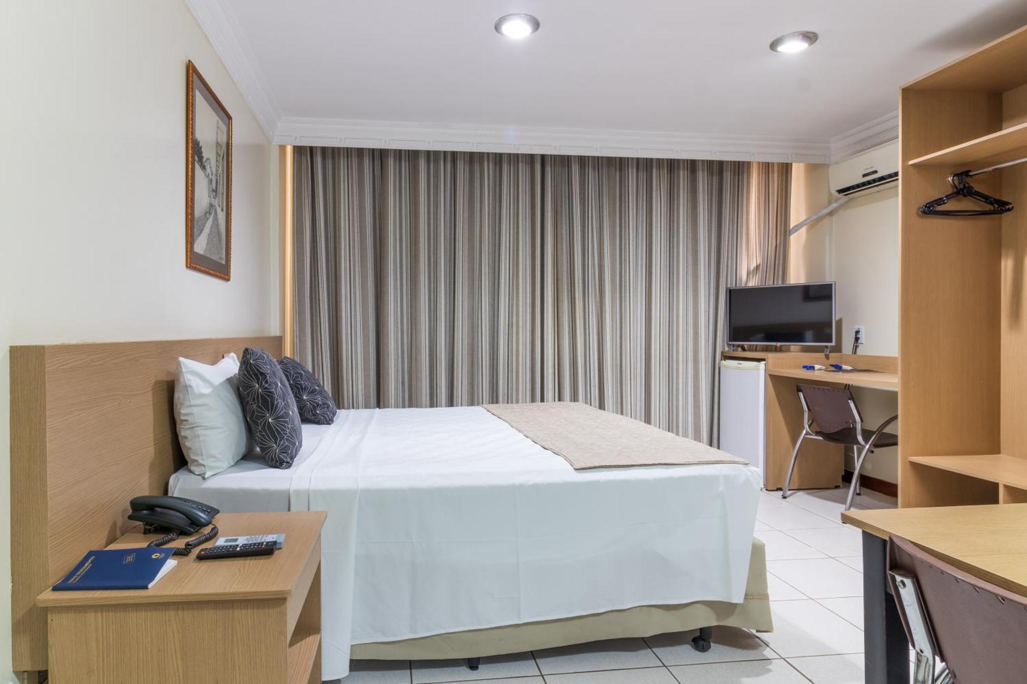 Umuarama Plaza Hotel By Castelo Itaipava Goiânia Eksteriør billede