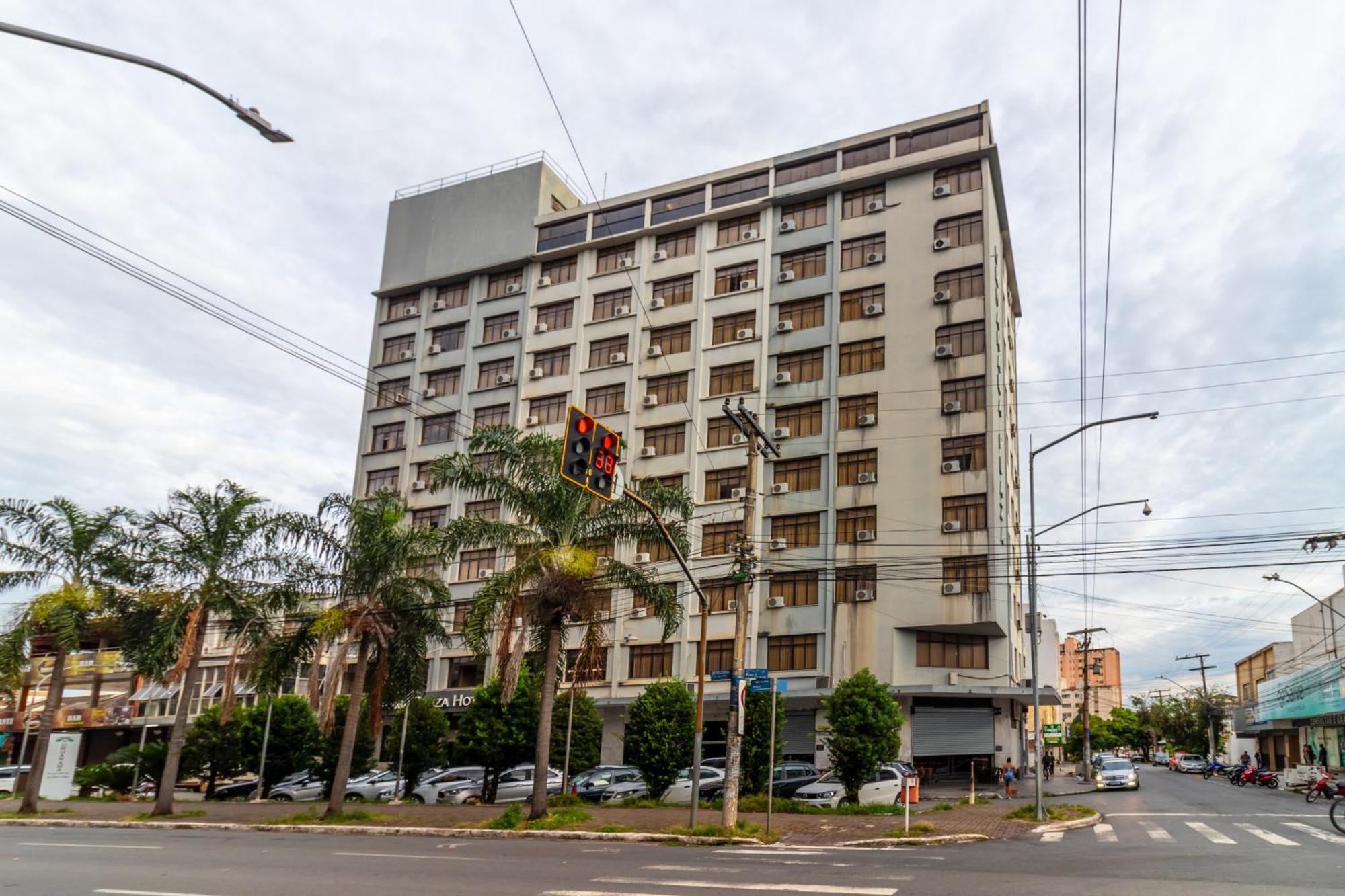 Umuarama Plaza Hotel By Castelo Itaipava Goiânia Eksteriør billede