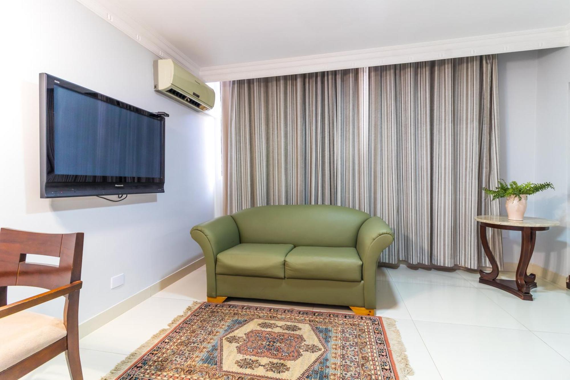 Umuarama Plaza Hotel By Castelo Itaipava Goiânia Eksteriør billede
